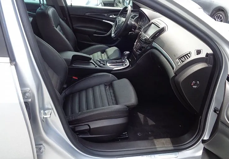 Zunanja slika - Opel Insignia - 4x4 2.0 CDTI AUTOMATIC -1.LASTNIK -SLOVENSKA - 7