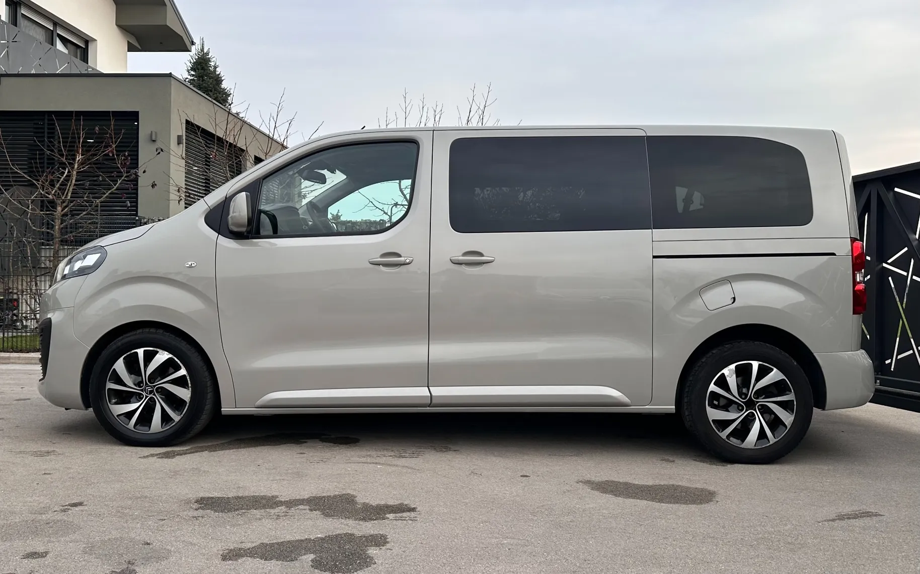 Zunanja slika - Citroën Spacetourer - L2H1 - 2