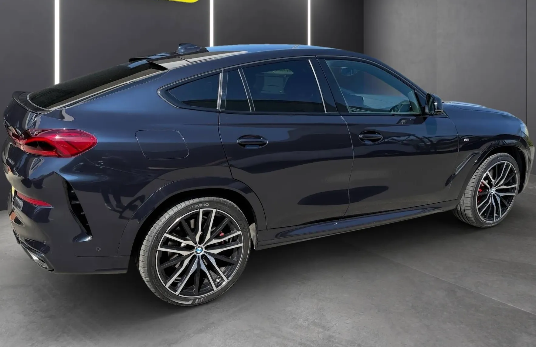 Zunanja slika - BMW X6 - serija : 40d xDRIVE M SPORT PAKET LASER USNJE IONIC KAM 3.. - 7
