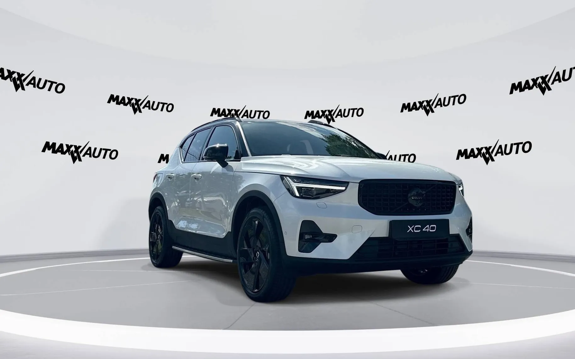 Zunanja slika - Volvo XC40 - B4P Ultra Black Edition Avt. - 3