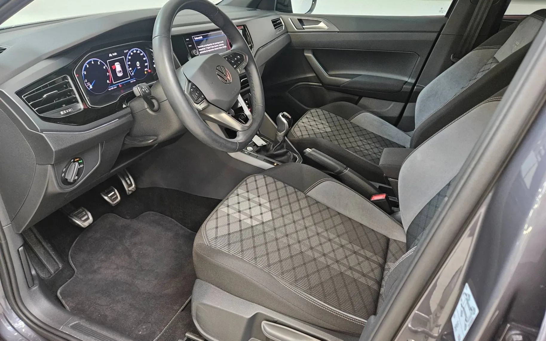 Zunanja slika - Volkswagen Taigo - 1.0 TSI R-Line - 5
