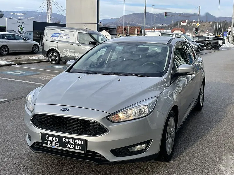 Zunanja slika - Ford Focus - Trend-1.0-ECOBOOST-LIMUZINA-SLO-1LASTNIK - 3