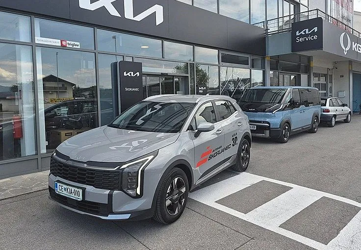 Zunanja slika - KIA Sportage - 1.6 T-GDi 110kW LX Fresh. 7 DCT TESTNO VOZILO - 2