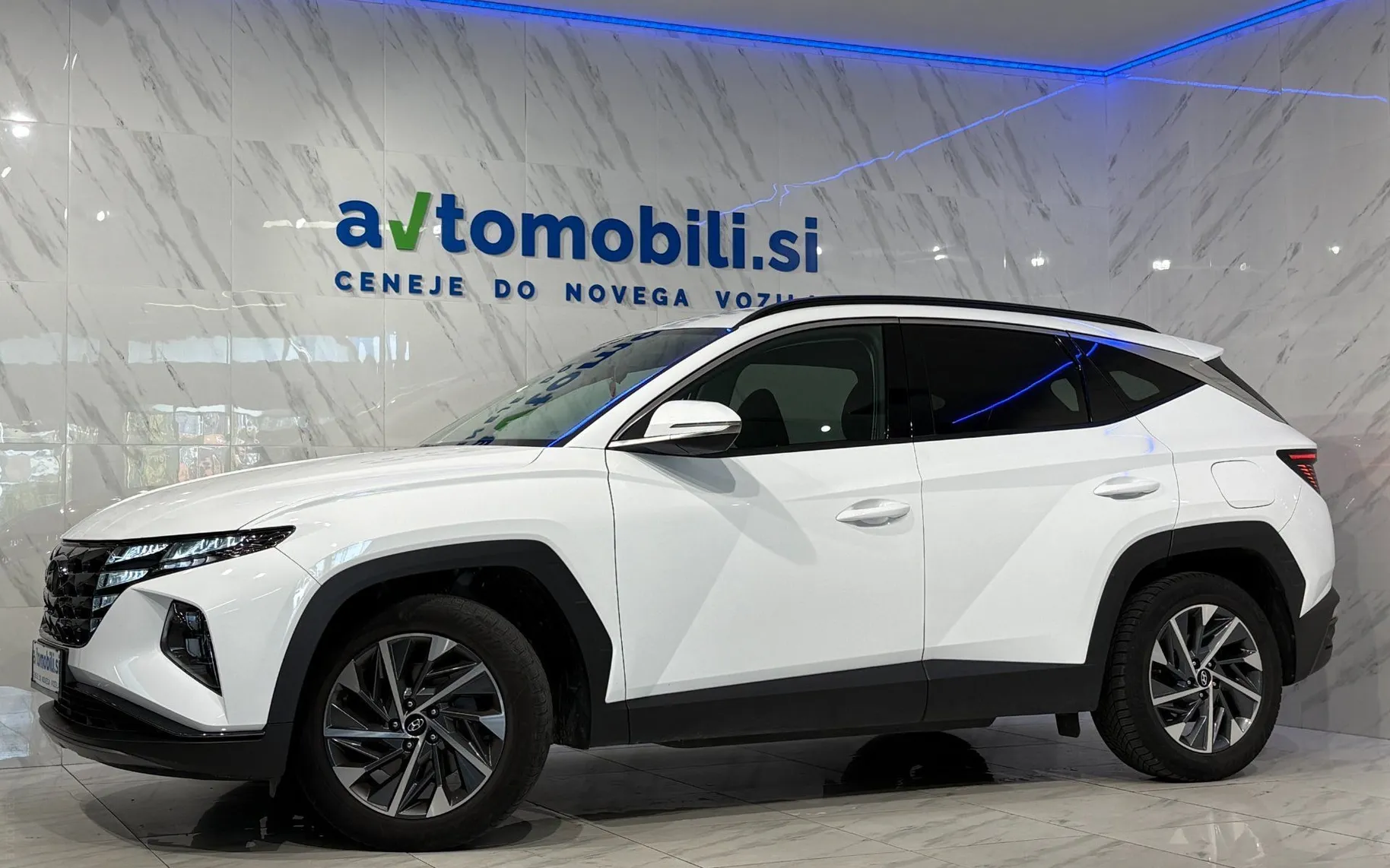 Zunanja slika - Hyundai Tucson - 1.6 T-GDI Slovensko vozilo - Kamera - Garancija - 2
