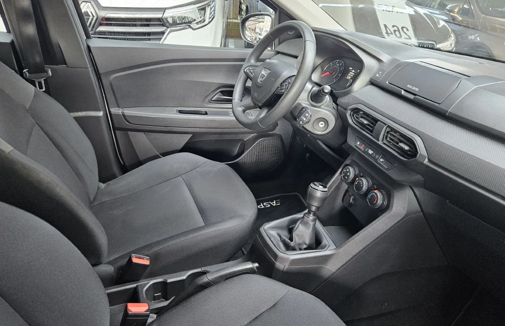 Zunanja slika - Dacia Sandero - 1.0 SCe 65 Essential - 5