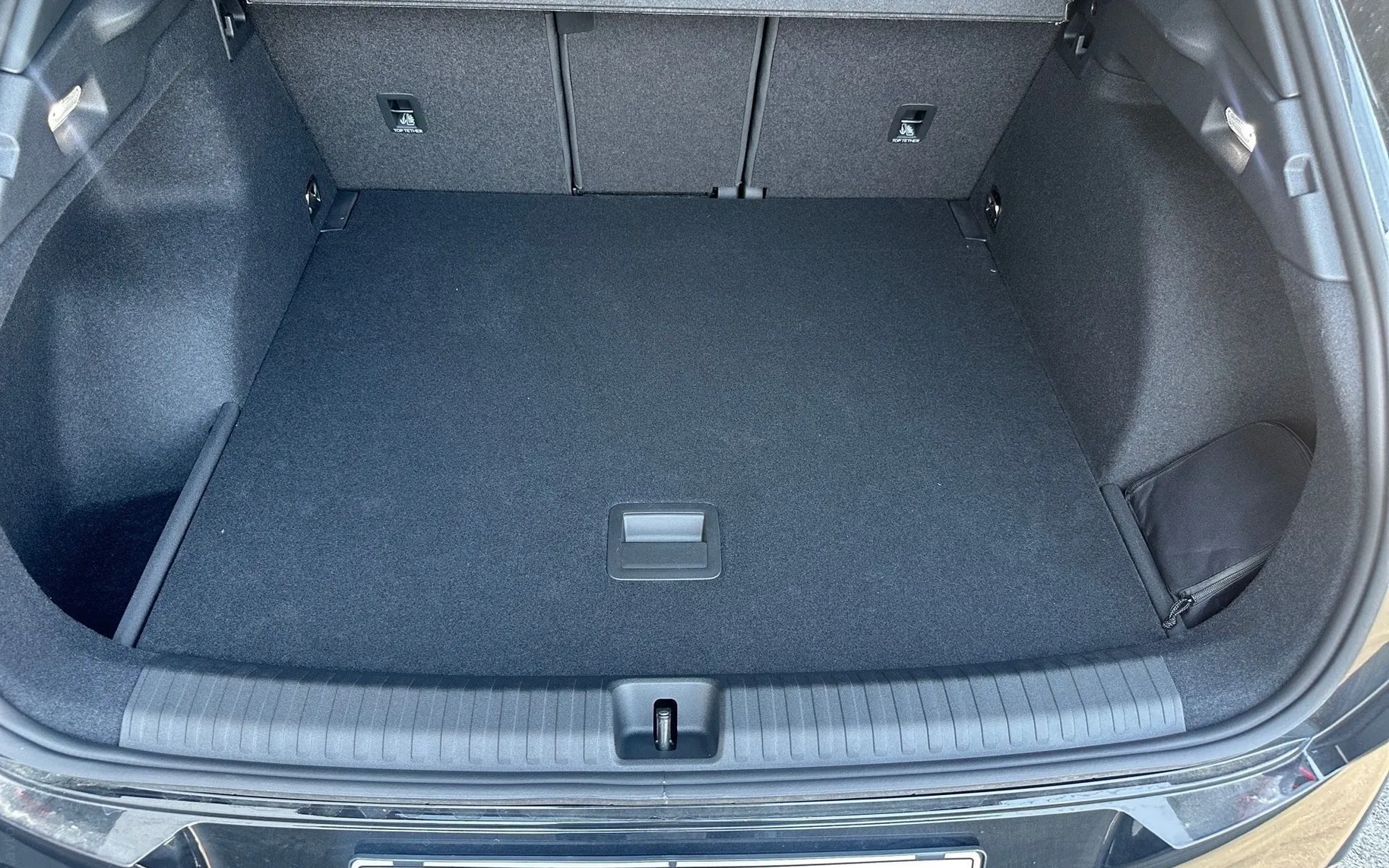 Notranja slika - Cupra Terramar - 1.5 eTSI Impulse DSG - 12