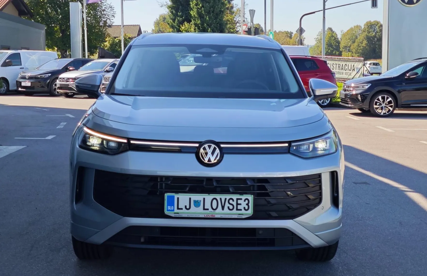 Zunanja slika - Volkswagen Tayron - 1.5 eTSI DSG 4ALL 110kW 7 sedežev |KOT NOV| - 2