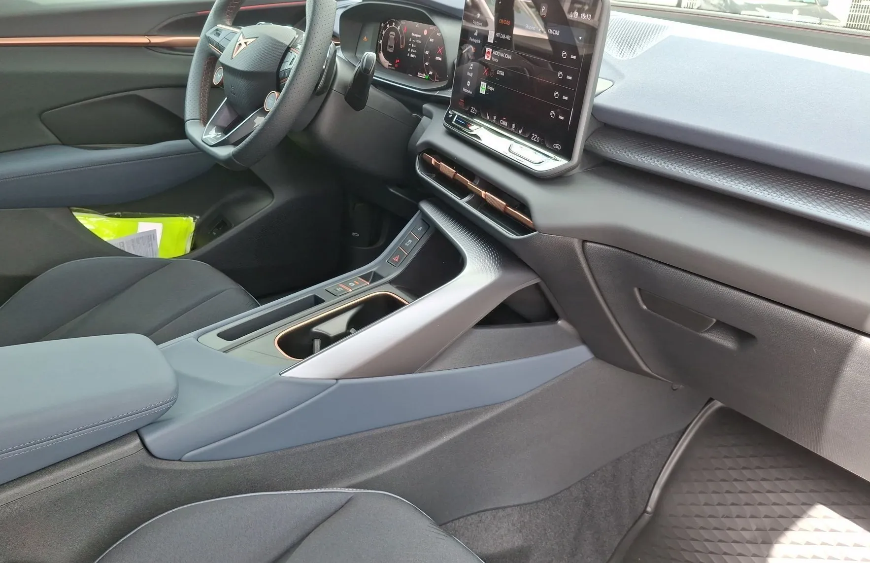 Zunanja slika - Cupra Terramar - 1.5 eTSI 110 kW blagi hibrid DSG... - 13
