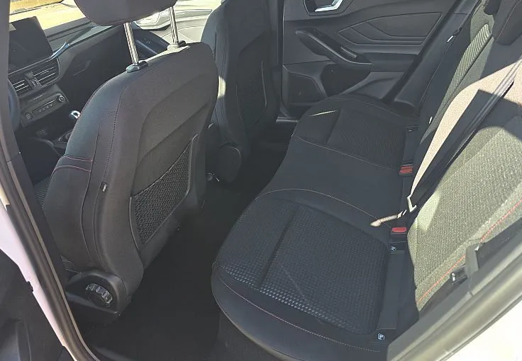 Zunanja slika - Ford Focus - ST-Line 1.0 Ecoboost Hybrid 155KM - 8