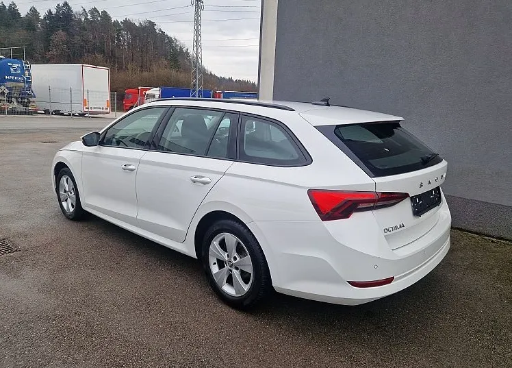 Zunanja slika - Škoda Octavia - Combi 2.0 TDI Ambition - 5