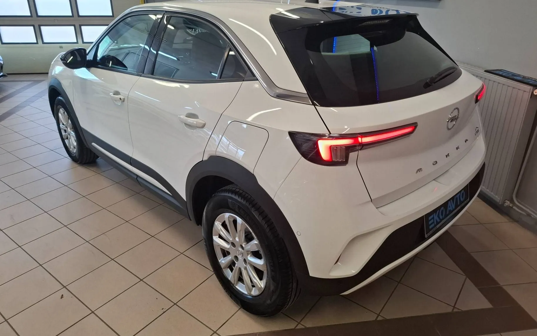 Zunanja slika - Opel Mokka - 1.2 Turbo Edition SLO-1LASTNIK-KAMERA-TEMP.-ASIST. - 2