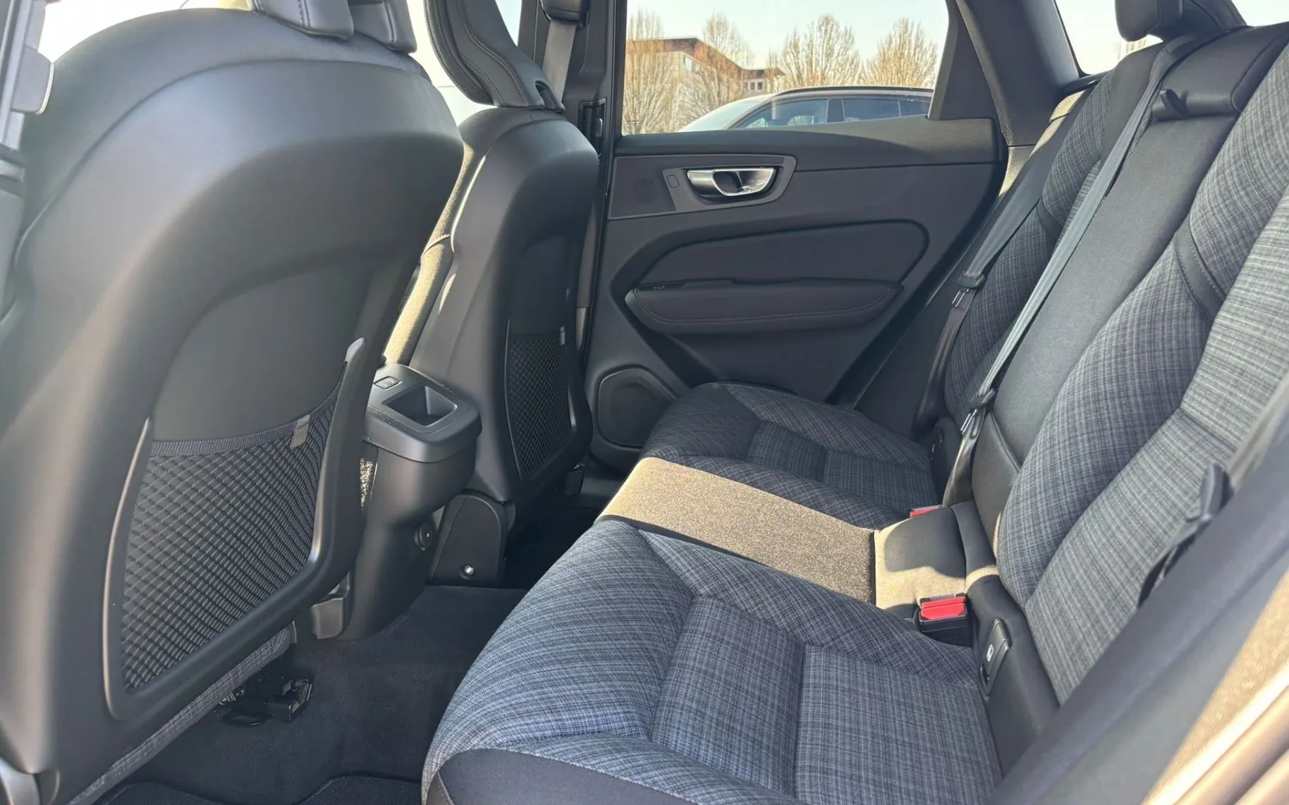 Zunanja slika - Volvo XC60 - B5 AWD Mild hybrid Petrol - 8