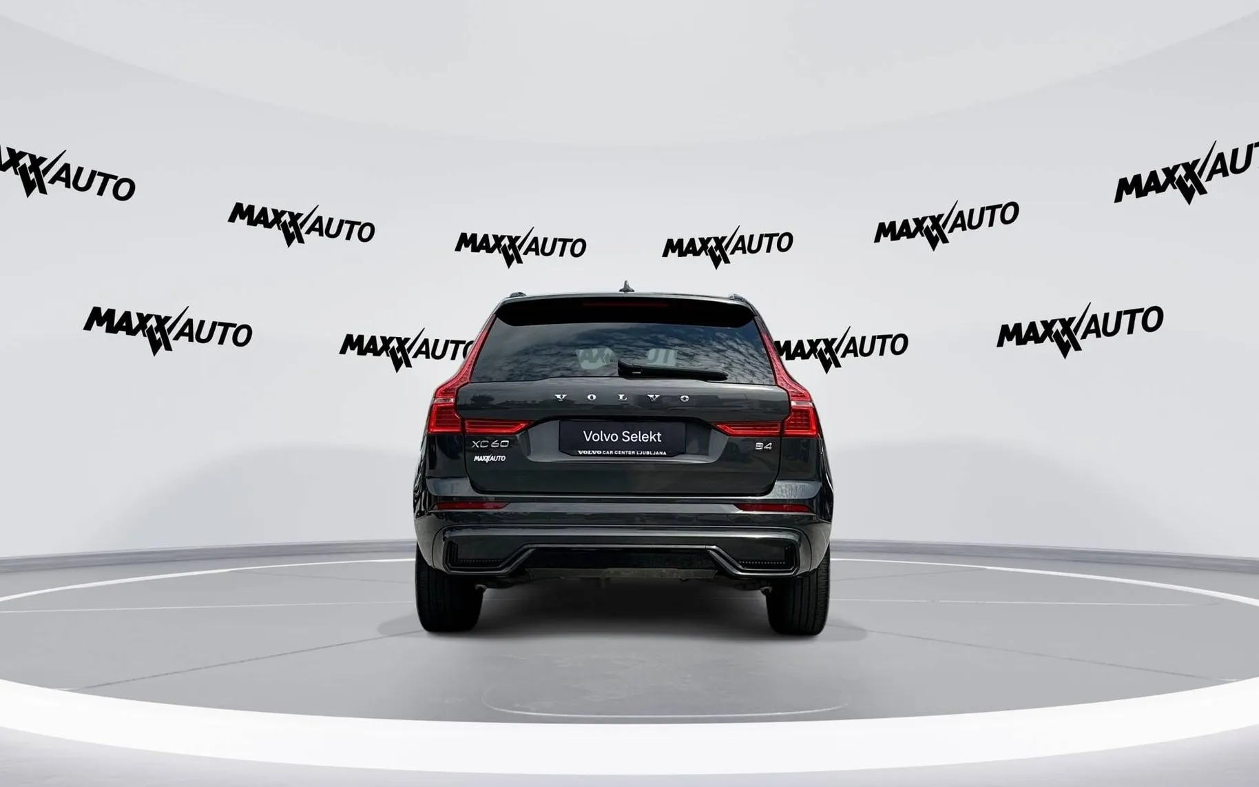 Zunanja slika - Volvo XC60 - B4D AWD Plus Dark Avt. - 6