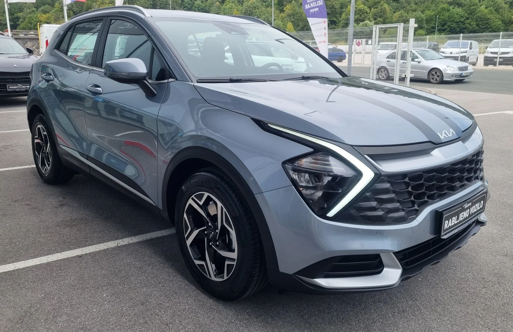 Zunanja slika - KIA Sportage - 1.6 T-GDI MHEV AVTOMATIK - SLOVENSKI + 1. LASTNIK - 4
