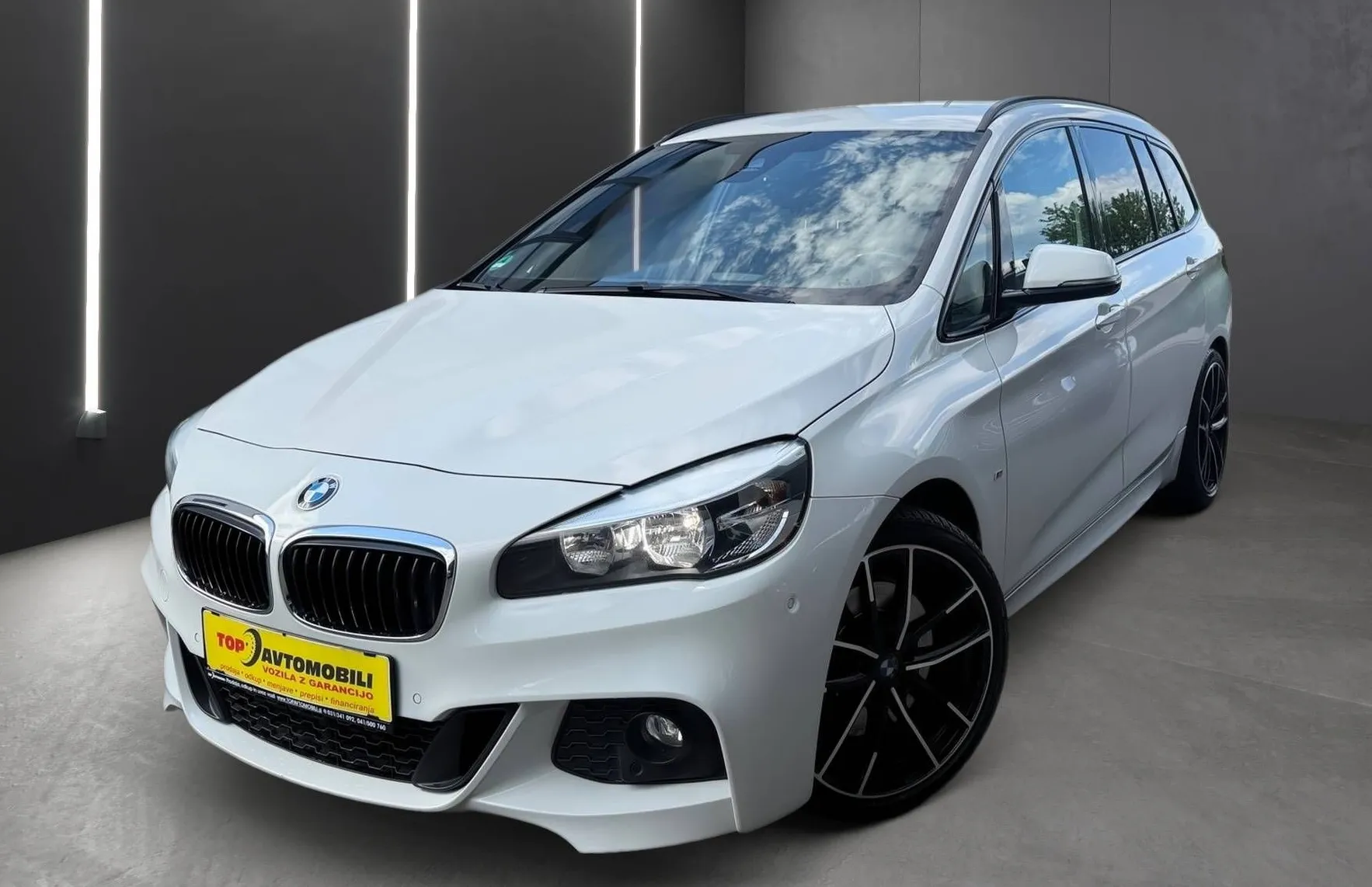 Zunanja slika - BMW Serija 2 - Gran Tourer: 220d M SPORT PAKET LED PDC NAVI TEMPOMAT GR - 1