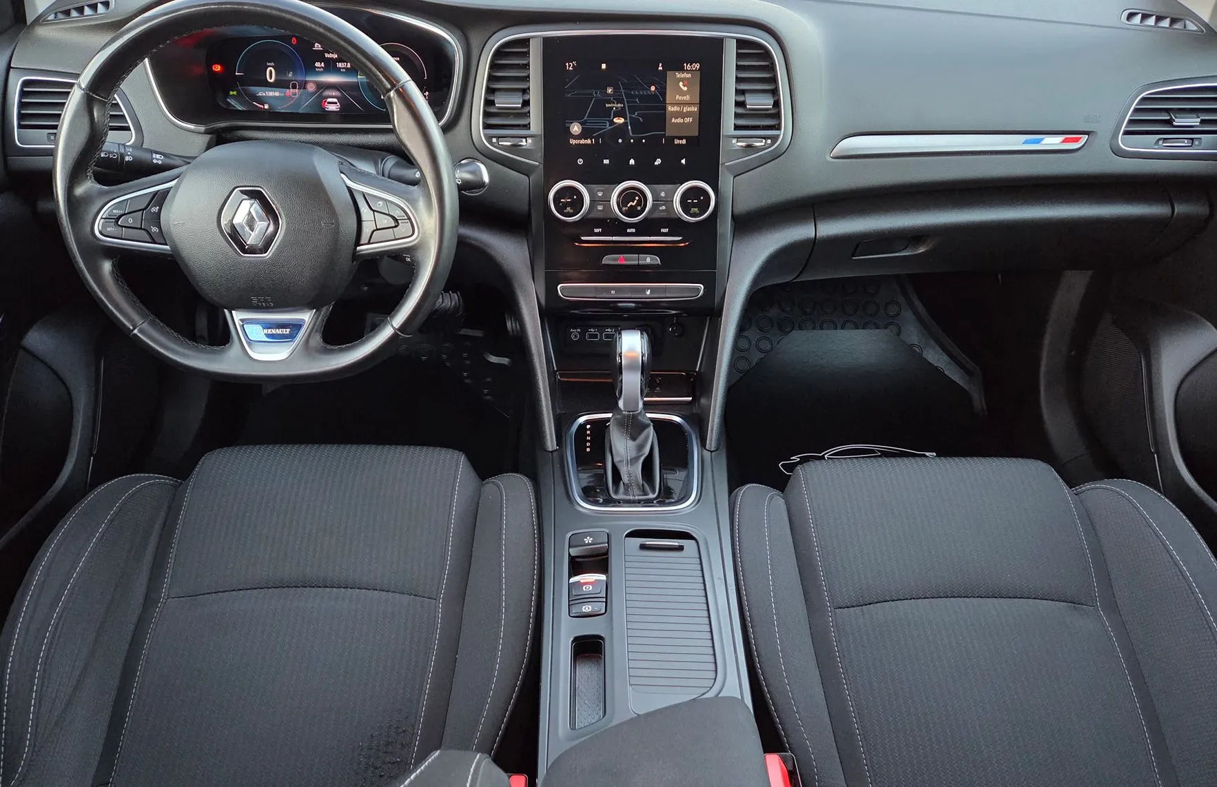 Zunanja slika - Renault Mégane - Megane 1.6 AVT ELEKTRIKAHYBRID-VIRTUAL-LED-NAVI-ACC-2XPDC - 9