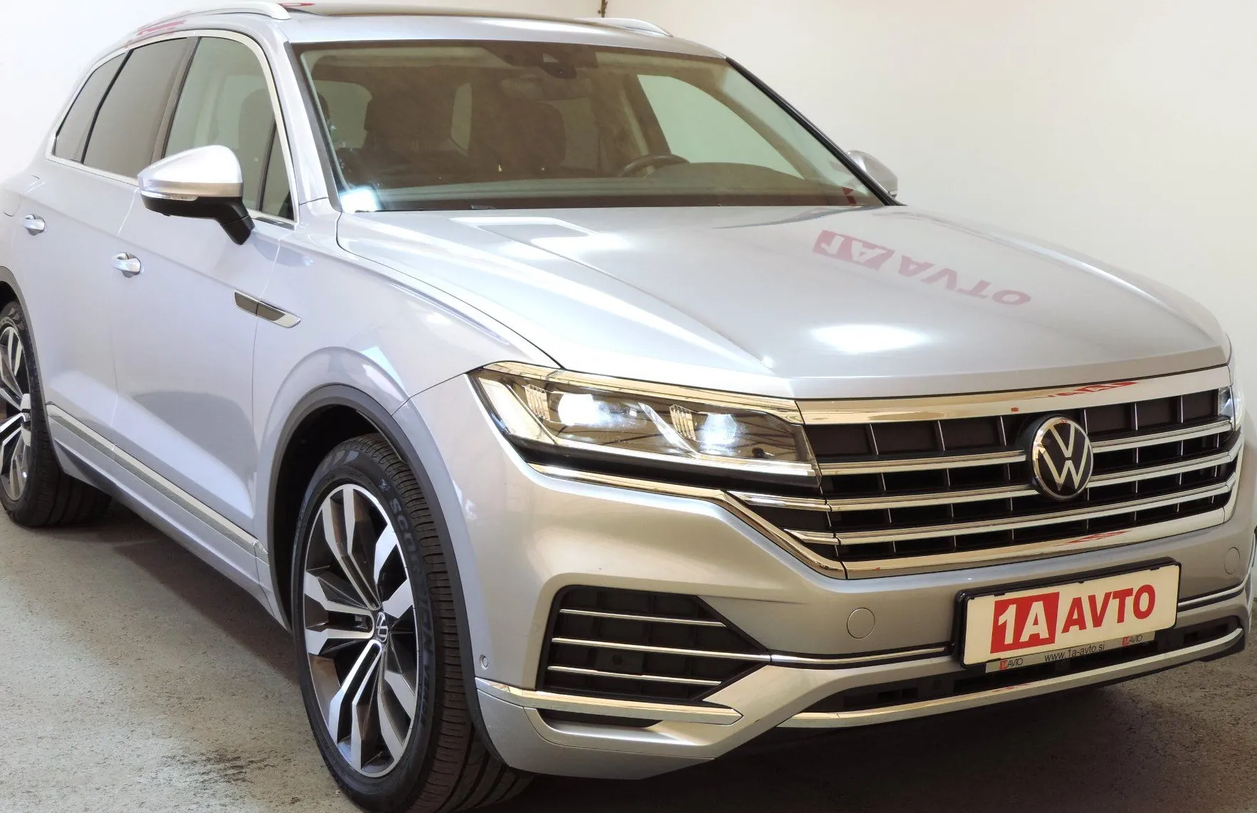 Zunanja slika - VW Touareg - 4motion V6 TDI BMT  Tiptronic ACC-360KAMERE-ZRAČNO - 3