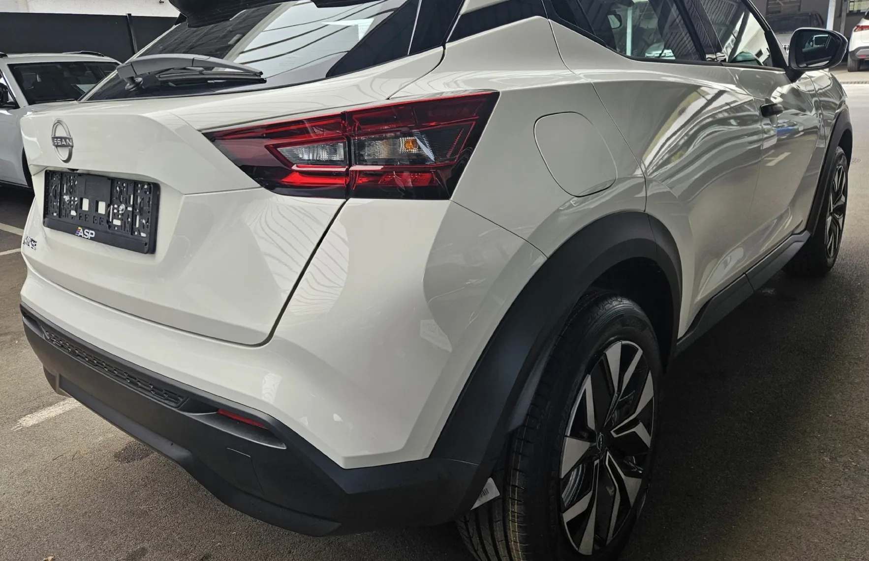 Zunanja slika - Nissan Juke - 1.0 DIG-T 114 Acenta - 3