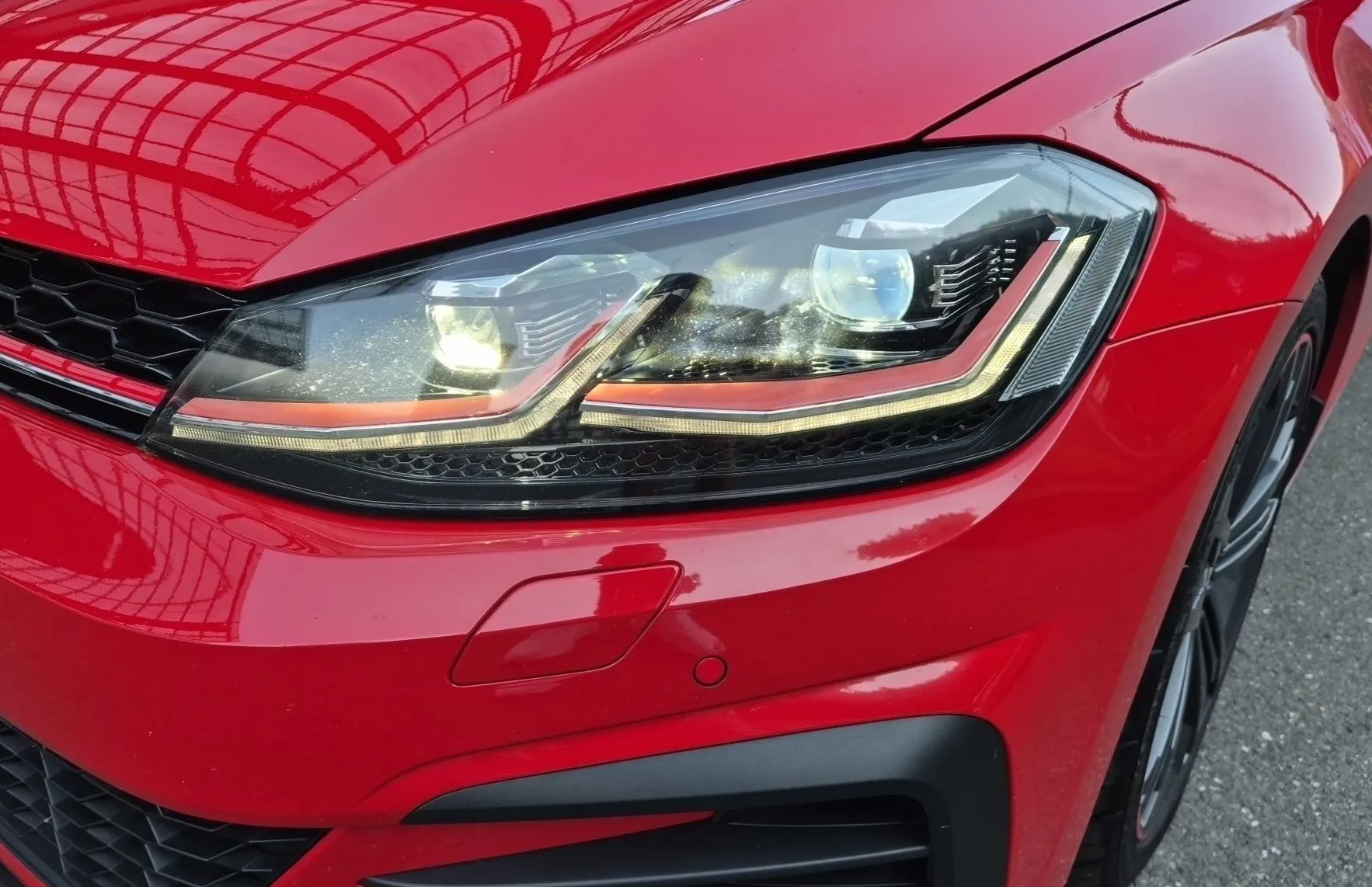 Zunanja slika - Volkswagen Golf - 2.0 TSI GTI Performance DSG-OGROMNO PREDELAV - 7