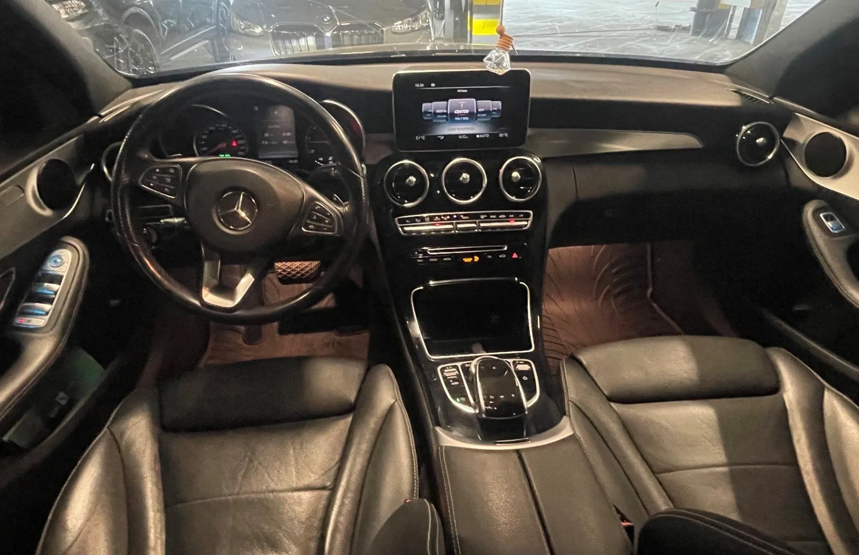 Zunanja slika - Mercedes-Benz C-Razred - C 220 d 4MATIC AMG Line Avt. LED.NAVI.USNJE.OGR.SE - 8