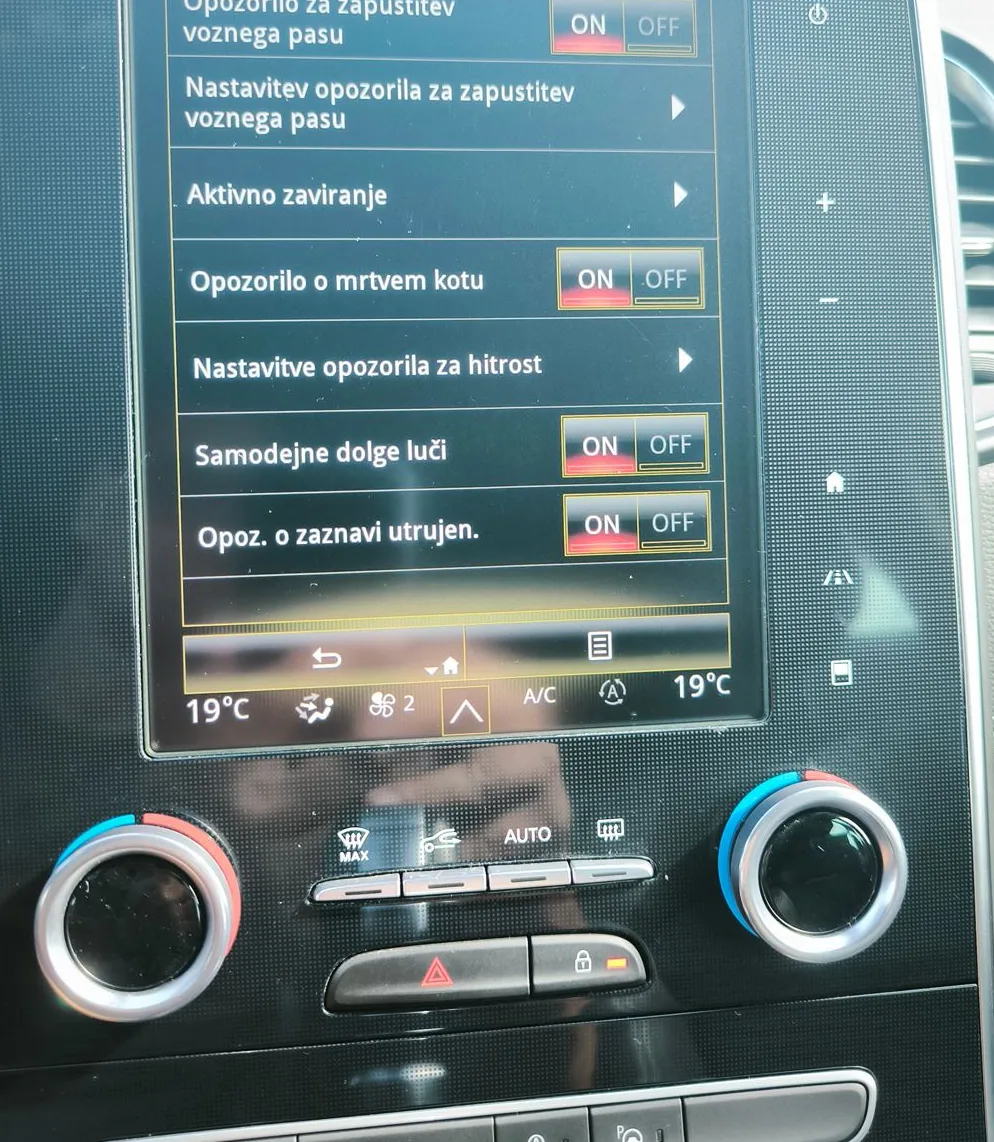 Zunanja slika - Renault Scénic - Scenic 1.7 DCI AUT.-BOSE-20COL-VIRT-KAM-PERLA-MRT.KOTI- - 9