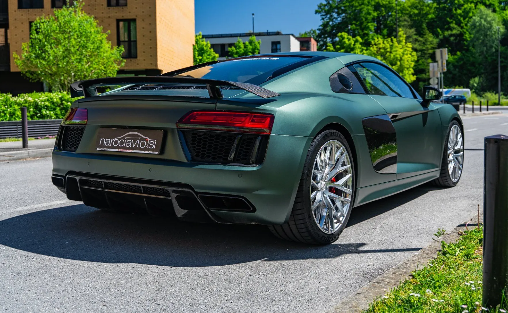 Zunanja slika - Audi R8 - V10+ - Keramika - Bang Olufsen - Karbon - Laser - 8
