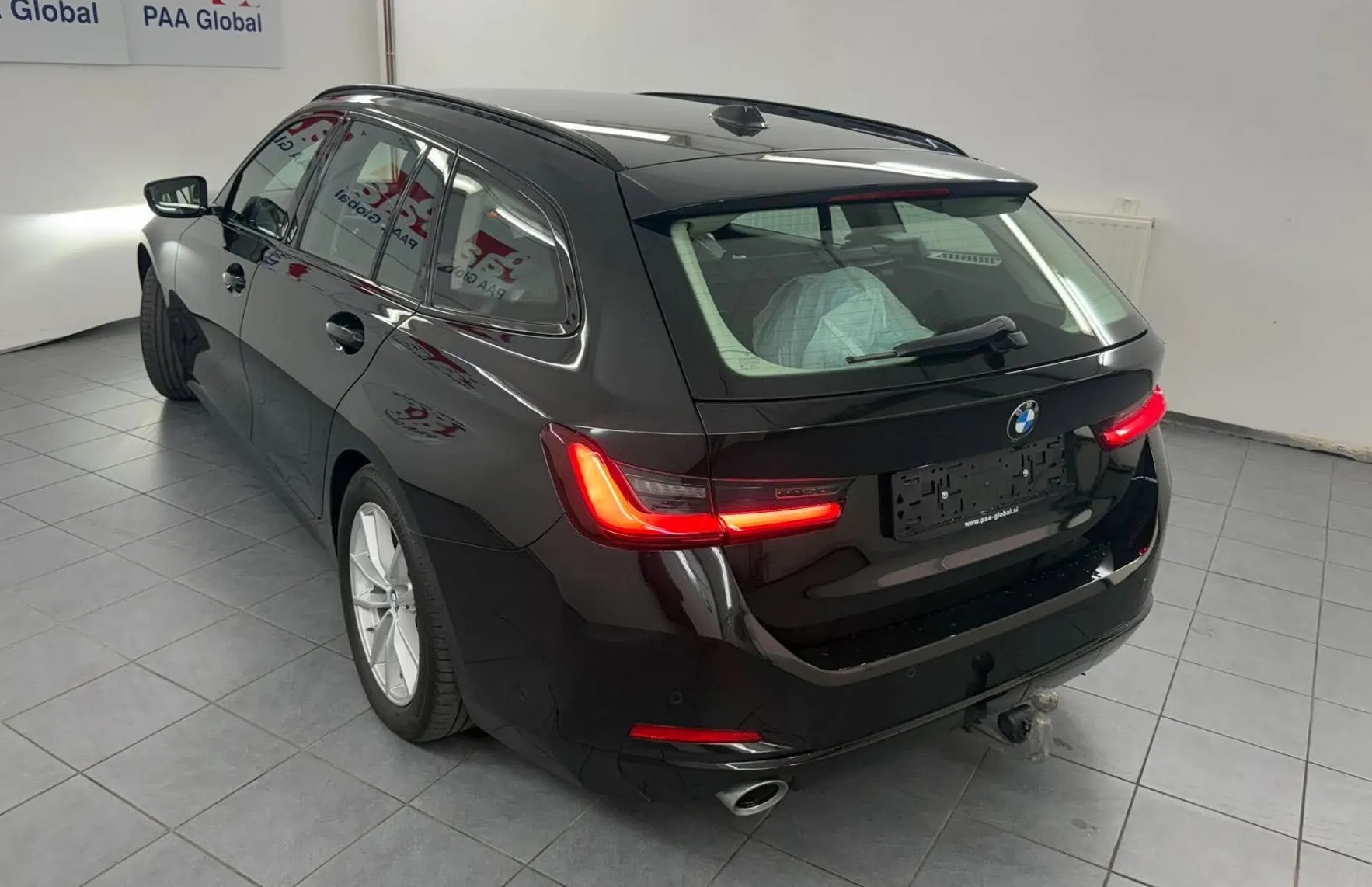 Zunanja slika - BMW Serija 3 - Touring: 320d Touring Avt.NEMŠKI+4ALU.USNJE.KAMERA.LED.N - 6