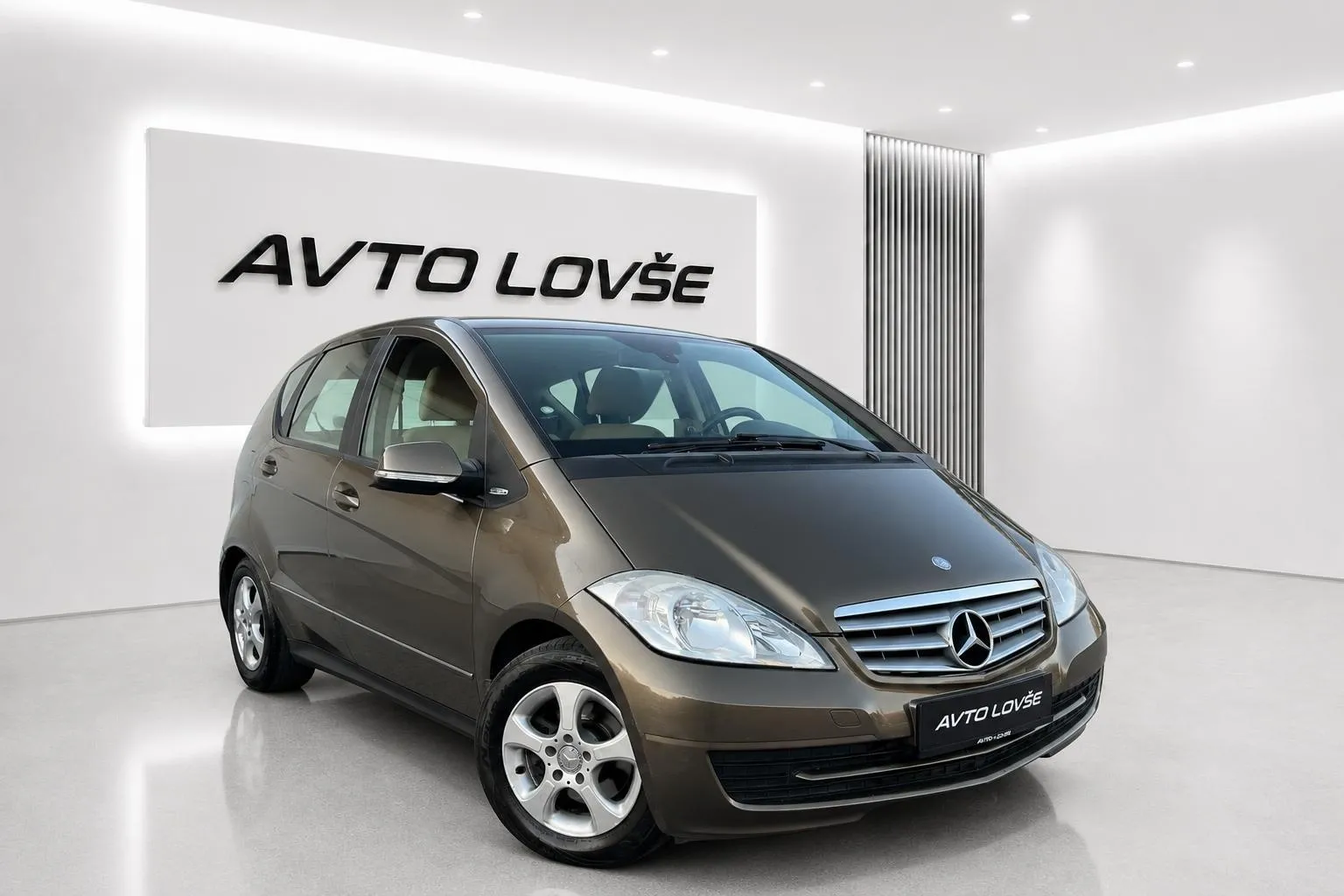 Zunanja slika - Mercedes-Benz A-Razred - A 160 CDI Elegance-KLIMA-ALU-PDC-ODLIČEN - 2