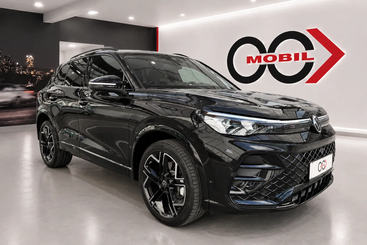 Zunanja slika - Volkswagen Tiguan - 4motion 2.0 TDI BMT R-Line DSG - VSA MOŽNA OPREMA - 3