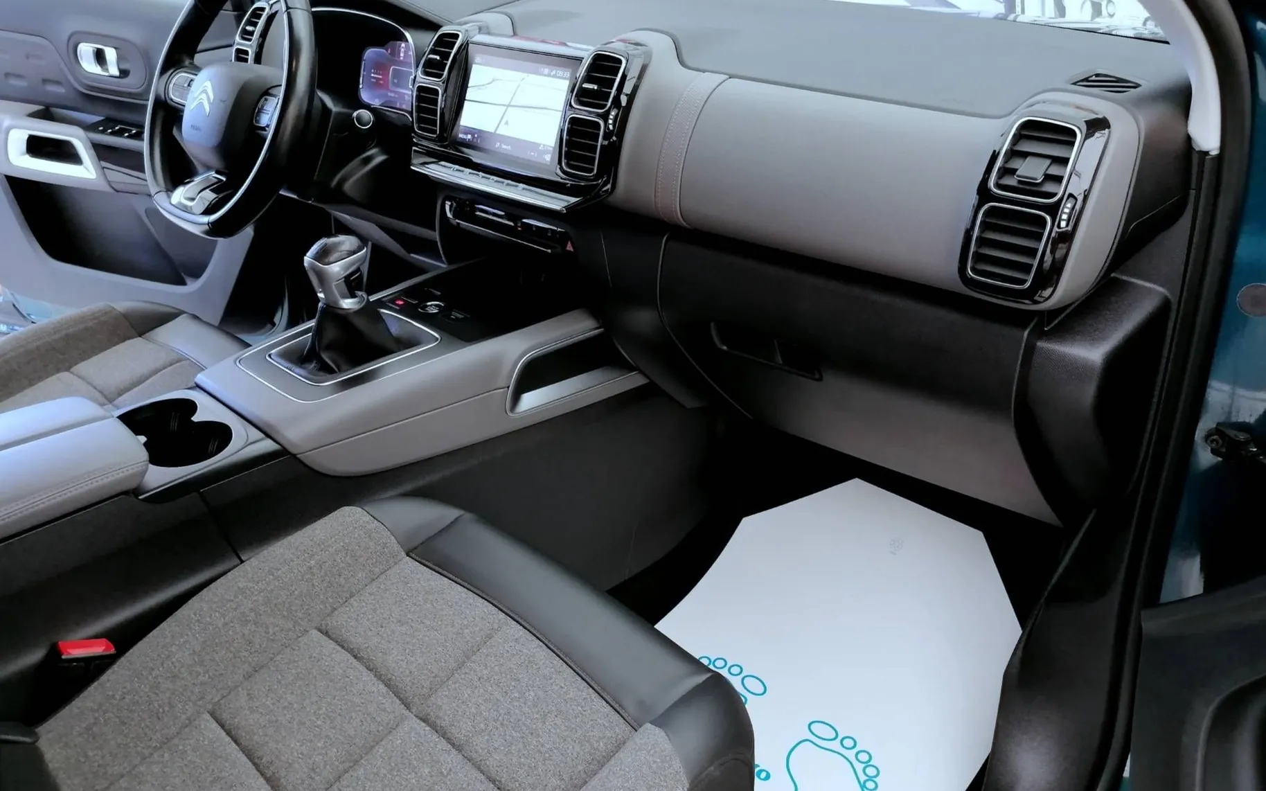 Notranja slika - Citroën C5 Aircross - Shine BlueHDi  LED VIRTUAL KAMERA ALU 1.LASTNIK - 7