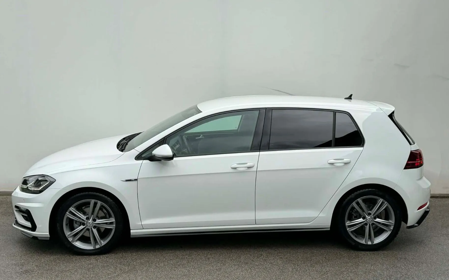 Zunanja slika - VW Golf - 1.6 TDI-R LINE-XENON+LED-LIZING ZA TUJCE-ACC- - 6