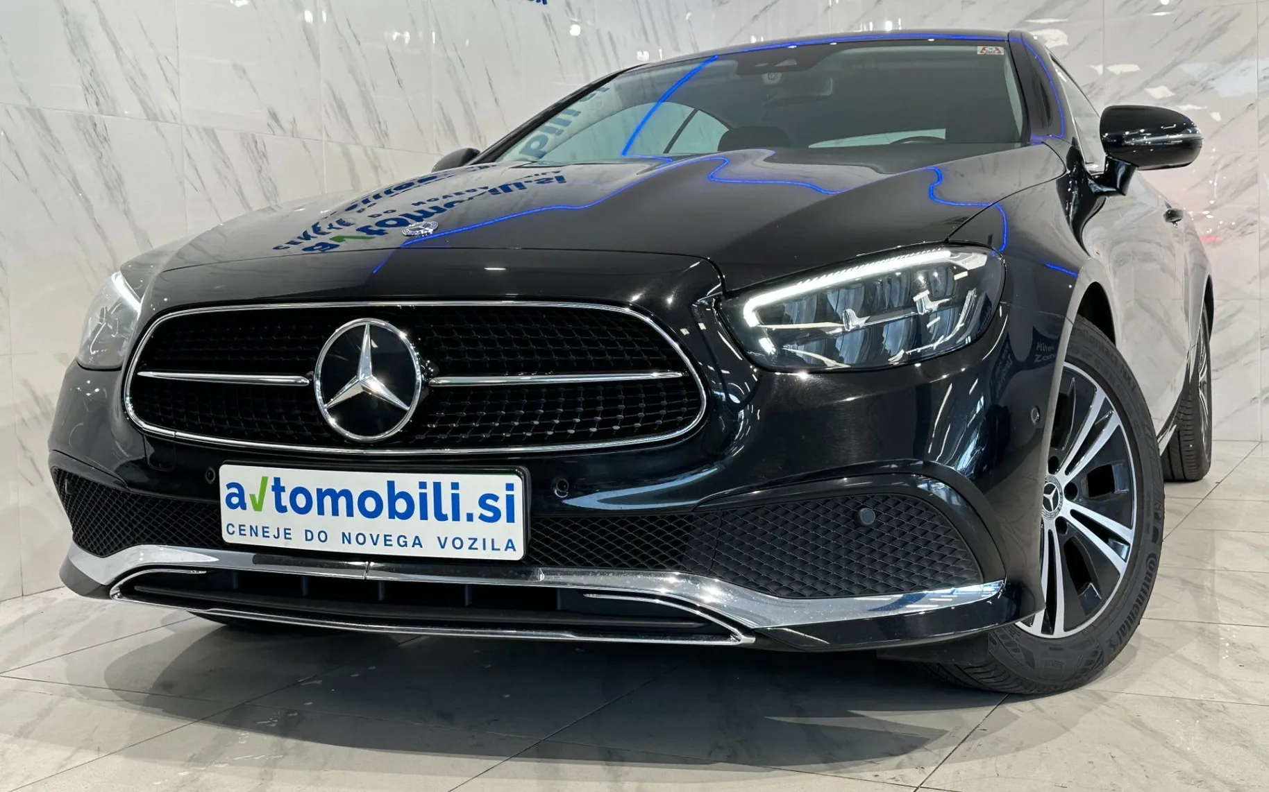 Zunanja slika - Mercedes-Benz E-Razred - 200 Coupe Kamera - AmbientL - PDC - Gretje - R17 . - 3