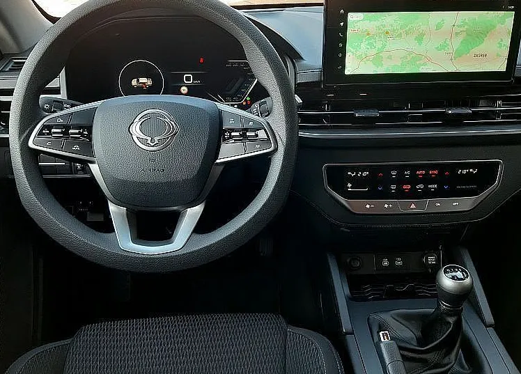 Zunanja slika - KG Mobility Musso - 2.2  Grand 2.2 XDi Venture + 4WD M T - 8