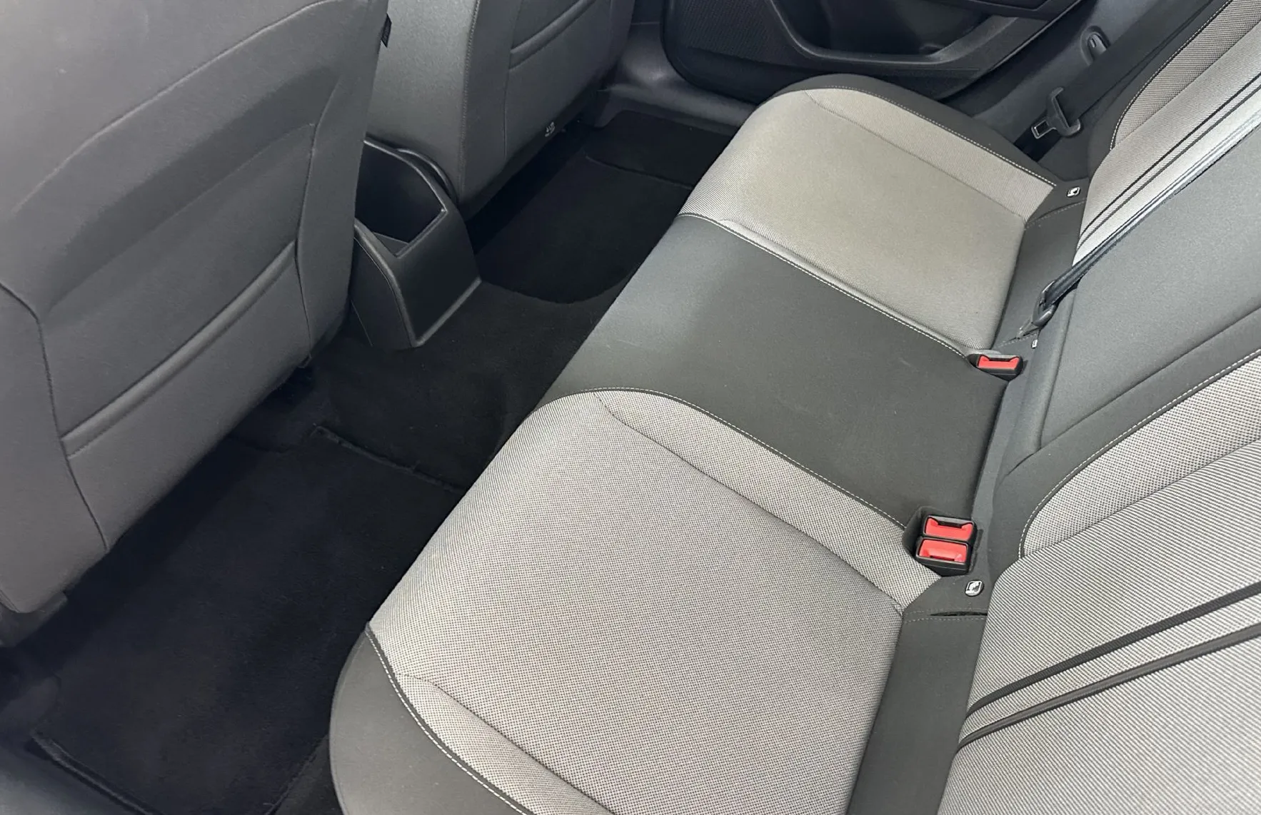 Zunanja slika - Seat Leon - 2.0 TDI 110KW STYLE DSG.NAVI.LED.ALU.2023.TOP - 14