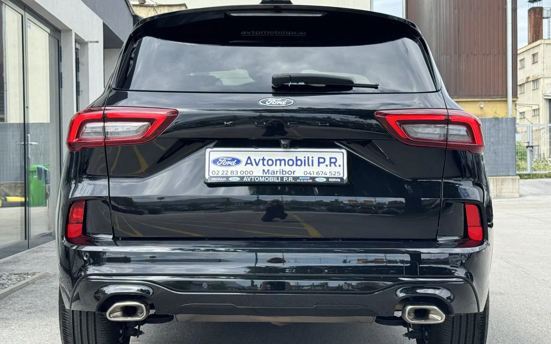 Zunanja slika - Ford Kuga - 1.5 EcoBoost ST-LINE AVT 186KM SLO FULL LED NAVI - 16