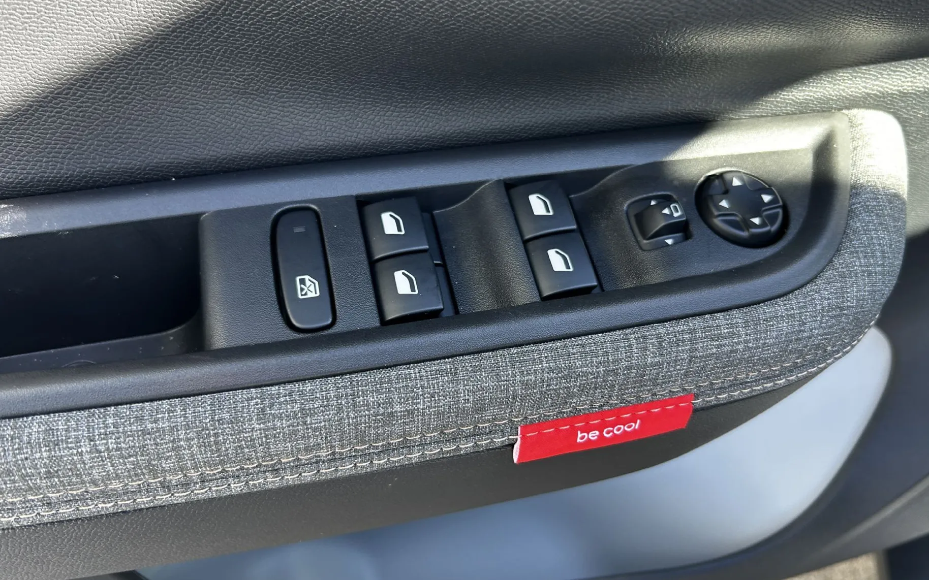 Zunanja slika - Citroën C3 Aircross - Hybrid145 ëDCS6 PLUS - 13
