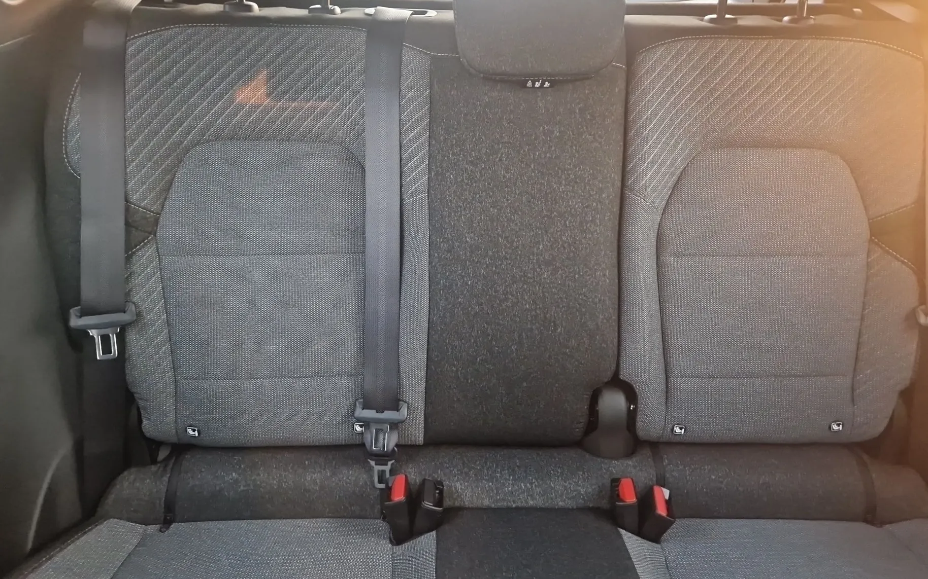 Zunanja slika - Renault Captur - TCe 140 techno + paket ZIMA - 17
