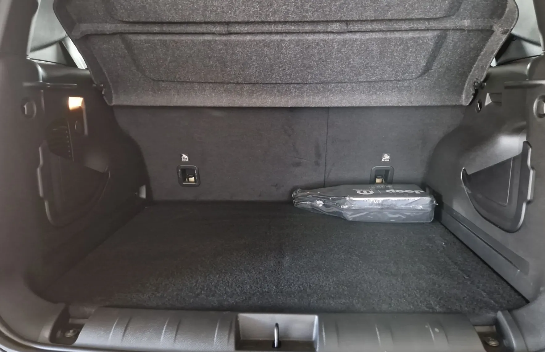 Zunanja slika - Jeep Renegade - 1.5 T4 e-Hybrid Altitude DCT - 11