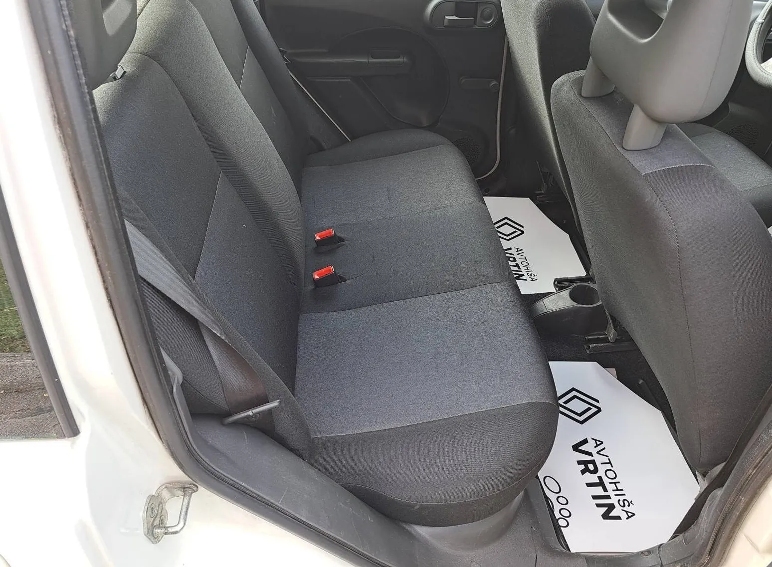 Zunanja slika - Fiat Panda - 1.2 8v Active - 11