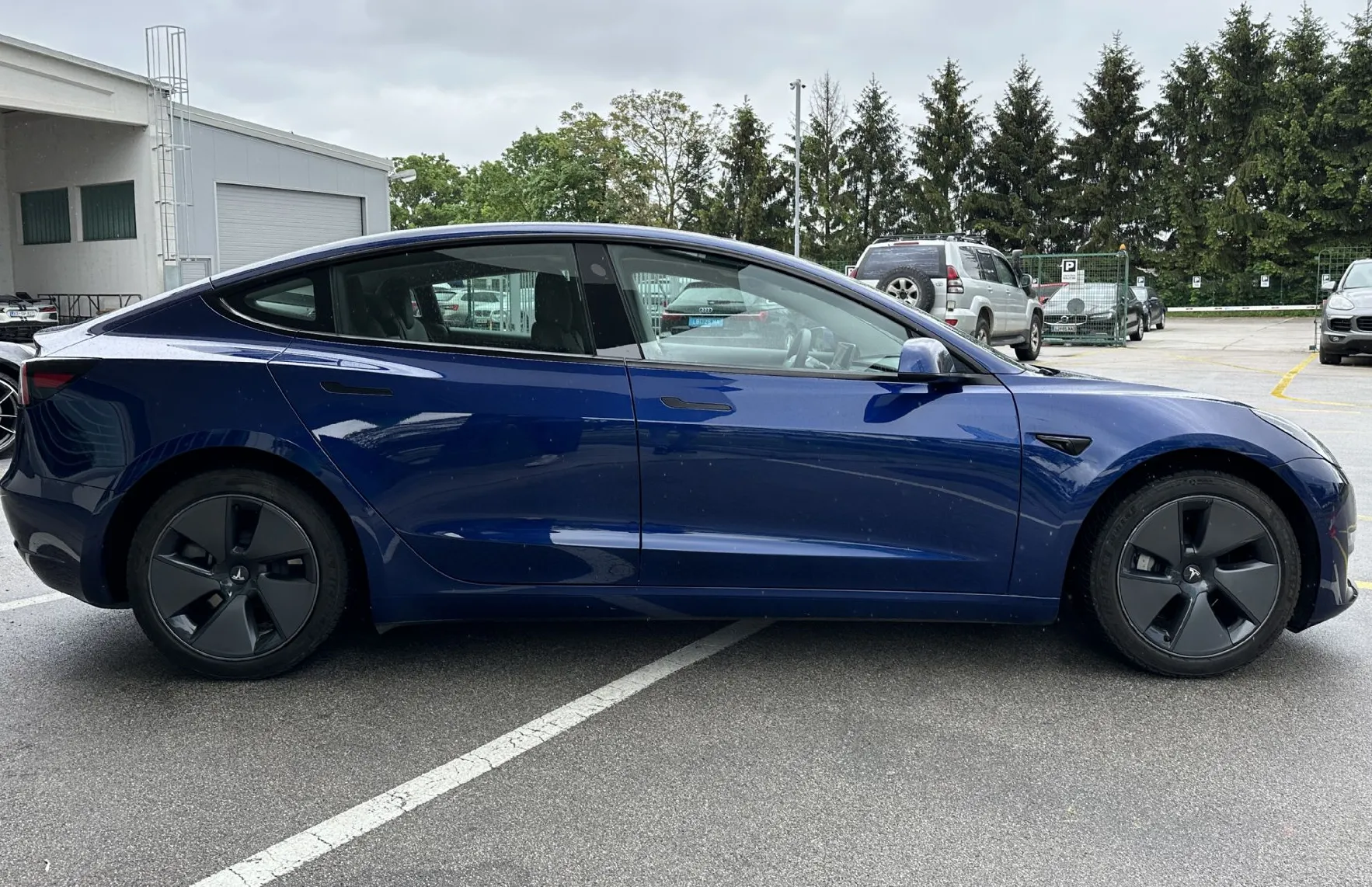 Zunanja slika - Tesla Model 3 - Long Range AWD  Avtopilot Slovensko vozilo - 4