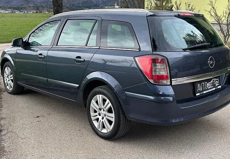 Zunanja slika - Opel Astra - Karavan 1.7 CDTI Cosmo - 7