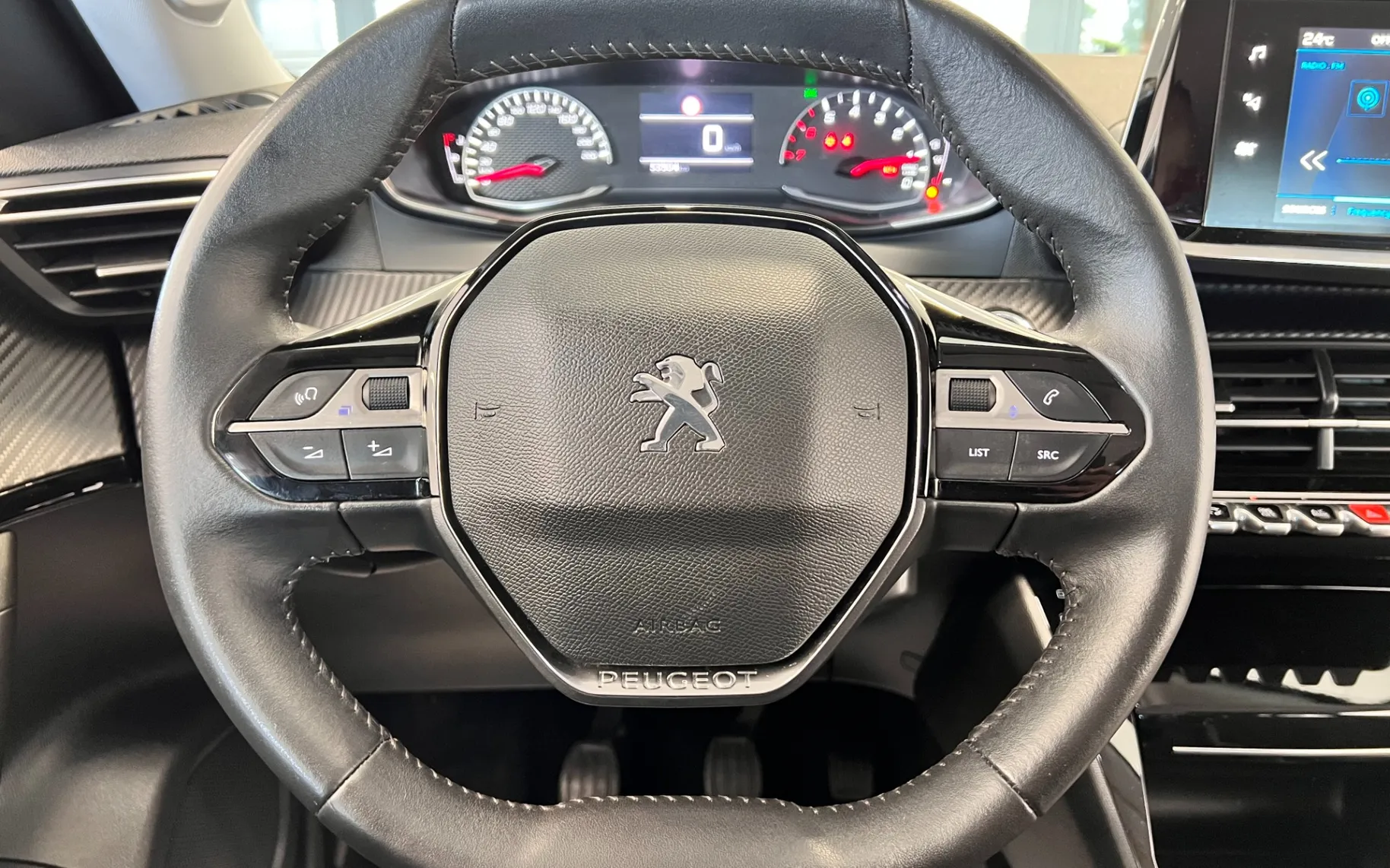Zunanja slika - Peugeot 2008 - 1,2 PureTech 100 S&S Allure - 13