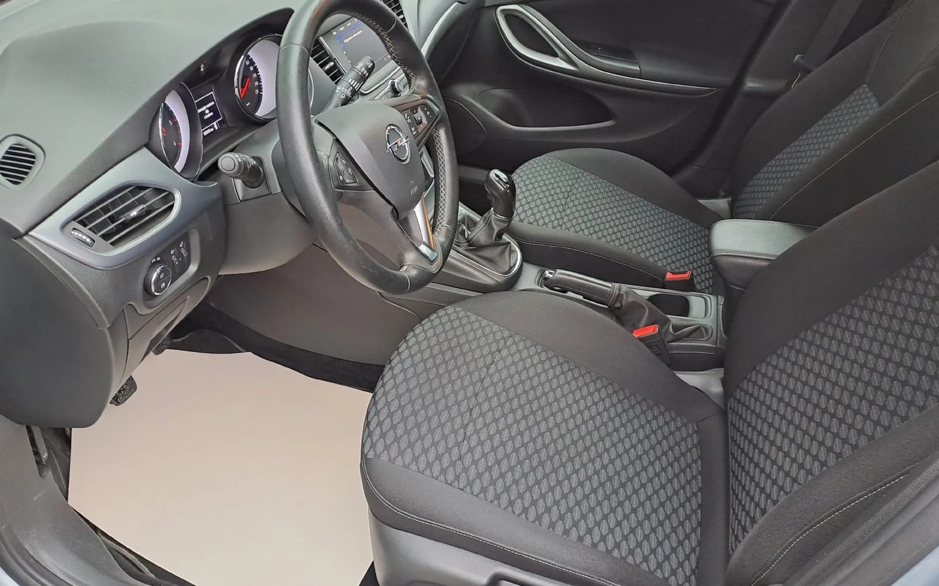 Zunanja slika - Opel Astra - 1.5 Dizel 77KW S S Edition ST - 4