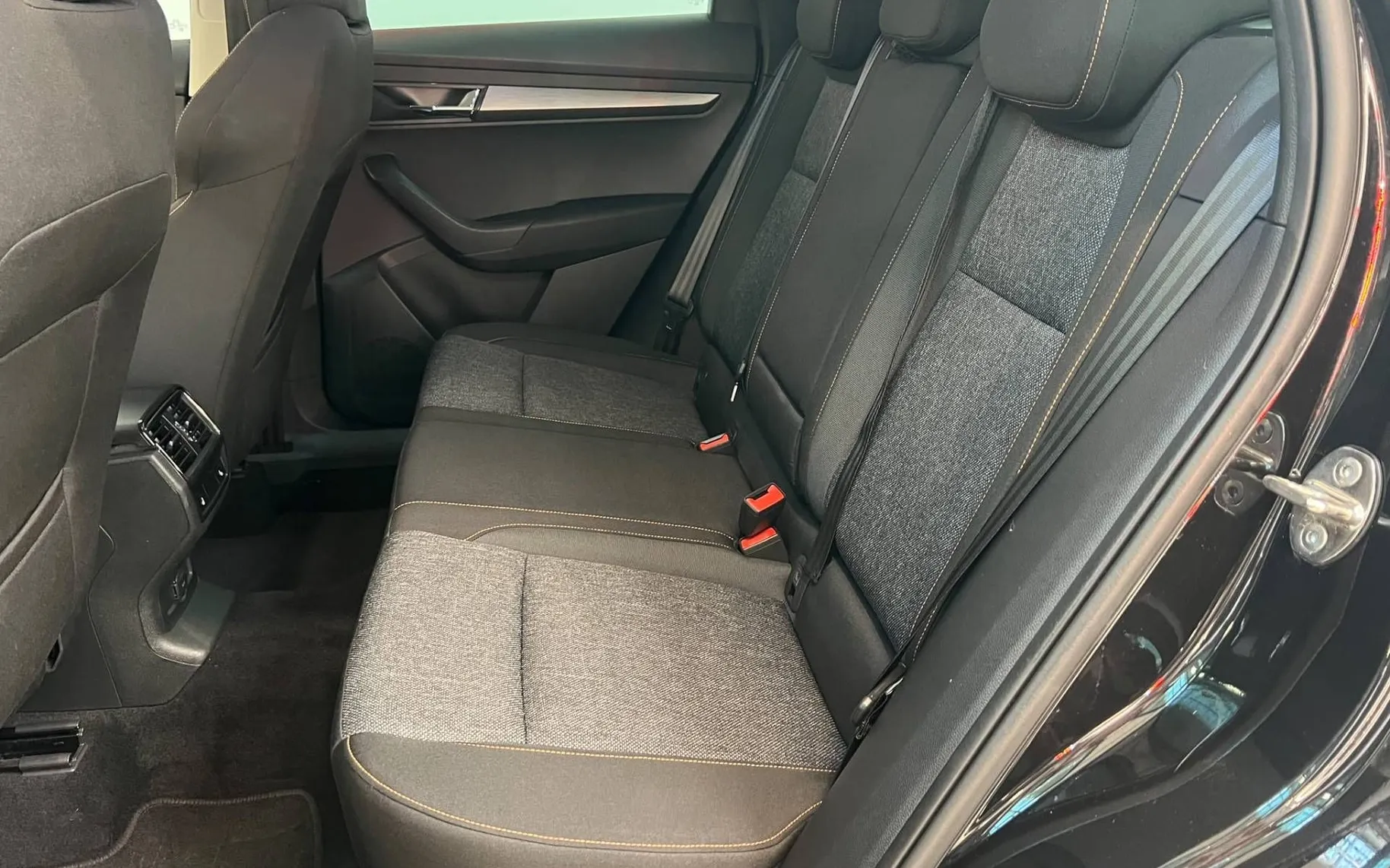 Notranja slika - Škoda Karoq - 1.5 TSI Clever DSG - 7
