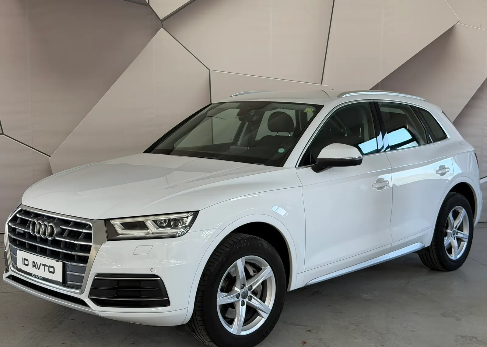 Zunanja slika - Audi Q5 - quattro 2,0 TDI Sport S tronic - 2