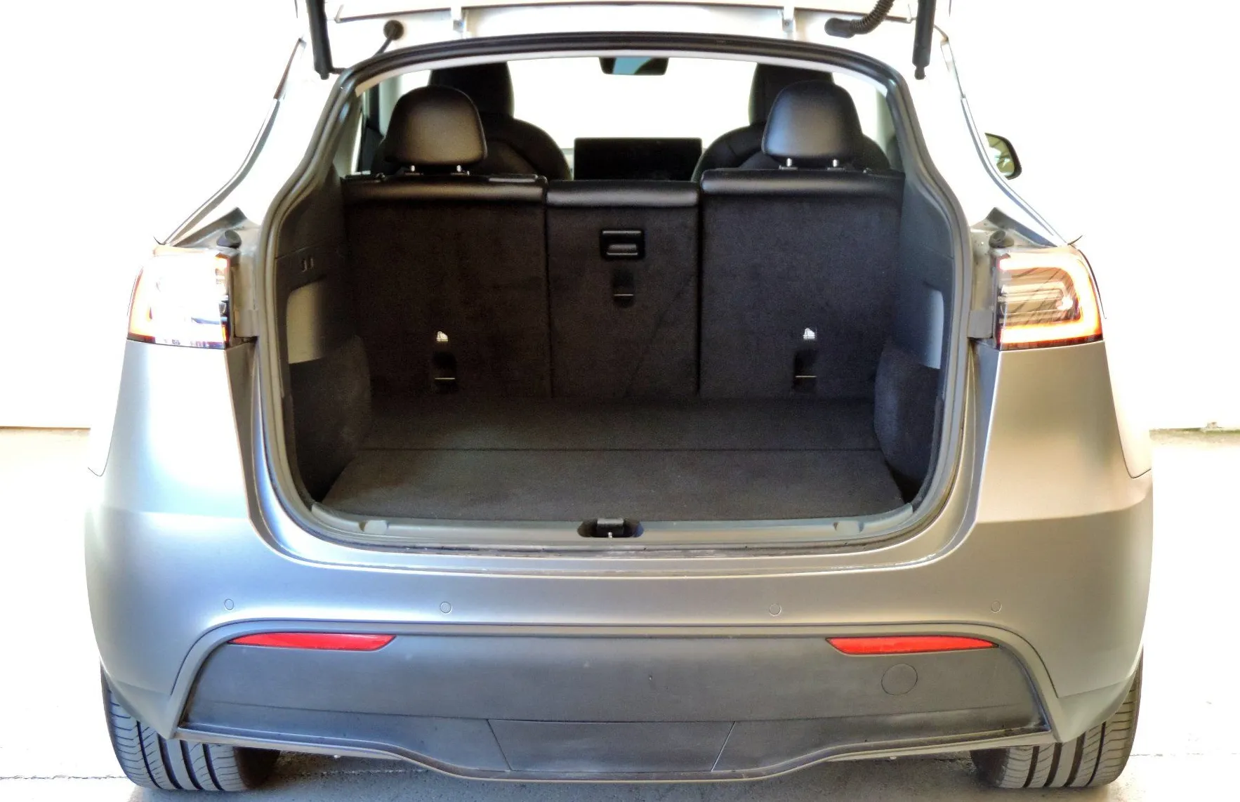 Zunanja slika - Tesla Model Y - Long Range Dual Motor AWD - 16