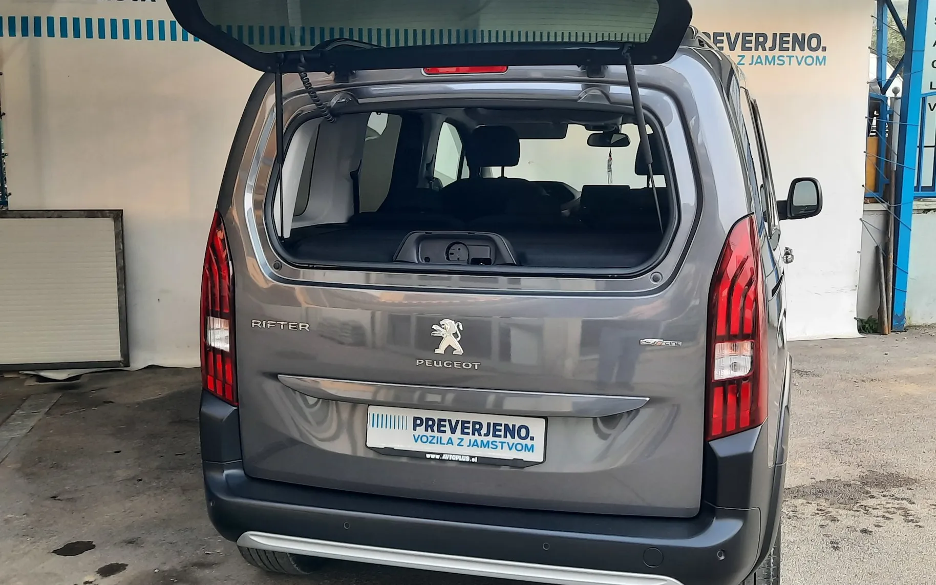 Zunanja slika - Peugeot Rifter - 1.5 BLUEHDI 100 L1 GT LINE - 4