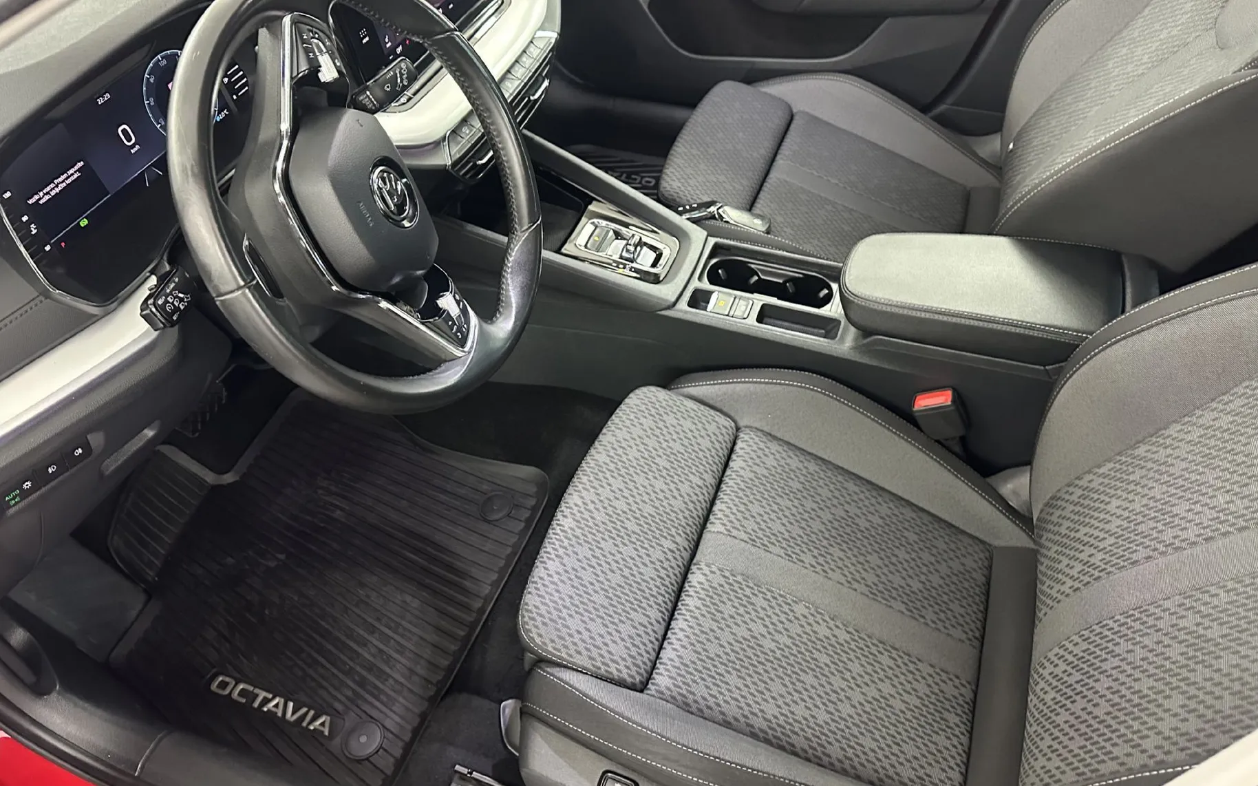 Zunanja slika - Škoda Octavia - 2.0 TDI Clever 110 kW.NEMŠKA.LED.KLJUK.NAVI.108000 - 20