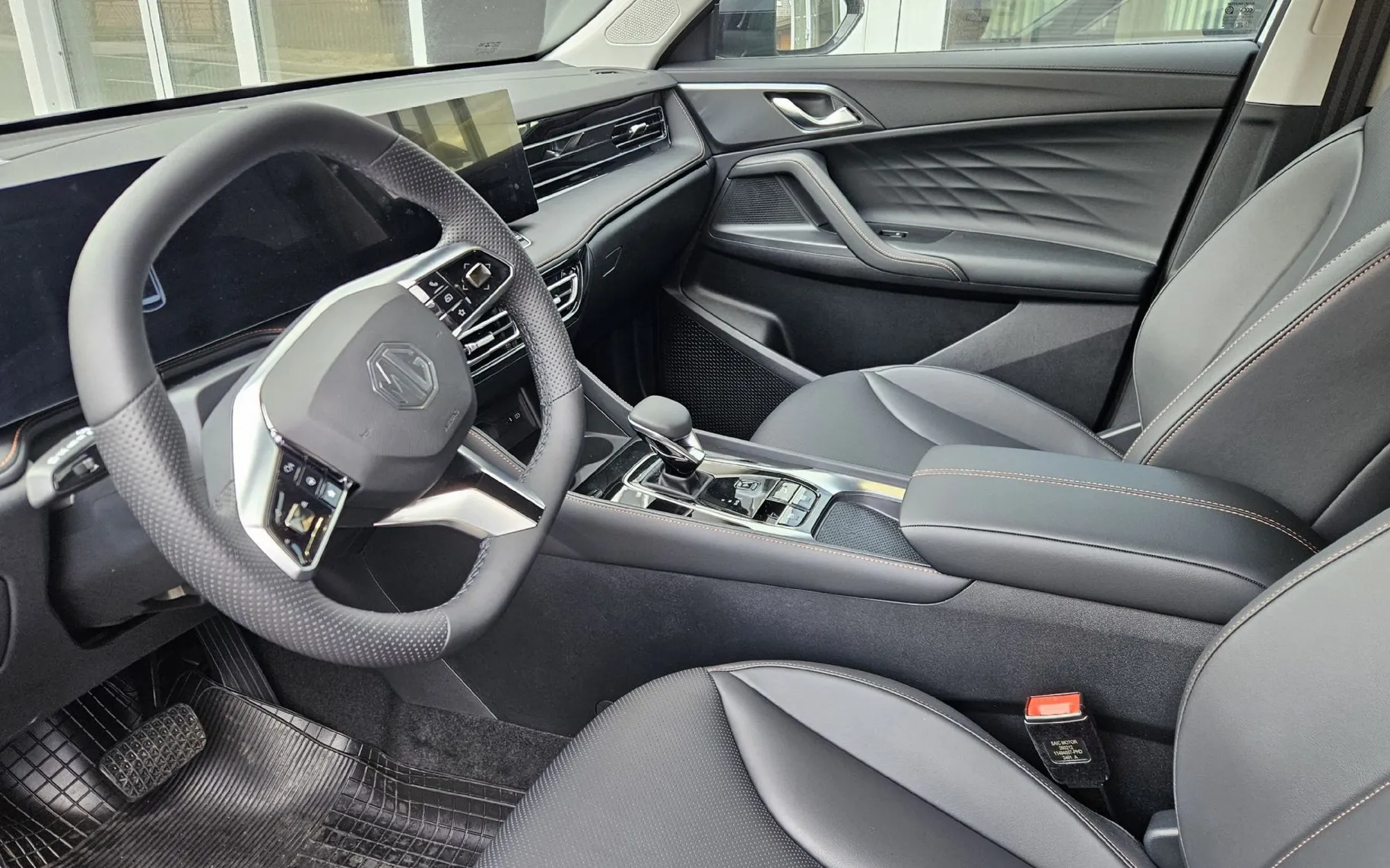 Zunanja slika - MG MG HS - HS Luxury 1.5T-GDI DCT - 2