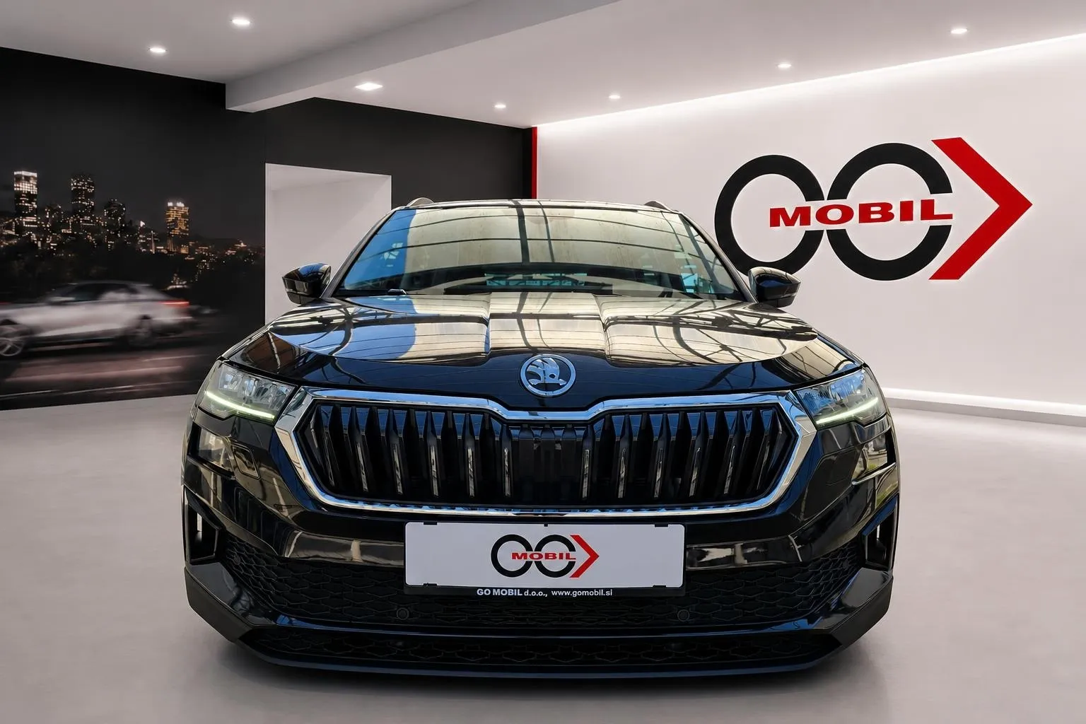 Zunanja slika - Škoda Karoq - 2.0 TDI Selection - LED.virtual.kamera.asistence - 2
